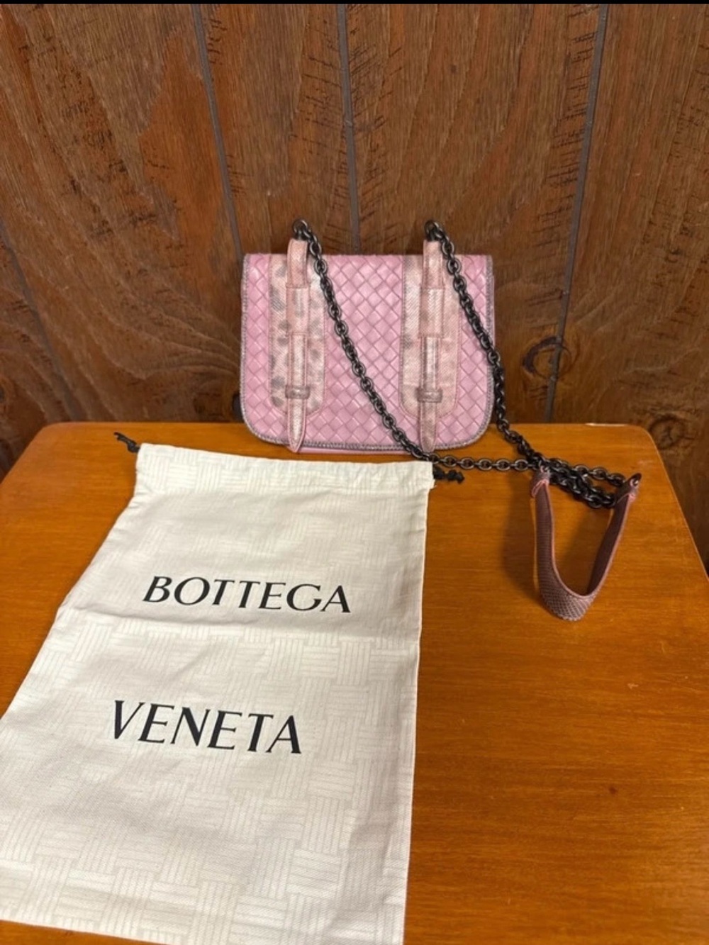 Bottega Veneta Pink Woven Leather Crossbody Bag with Chain Strap with Lizard